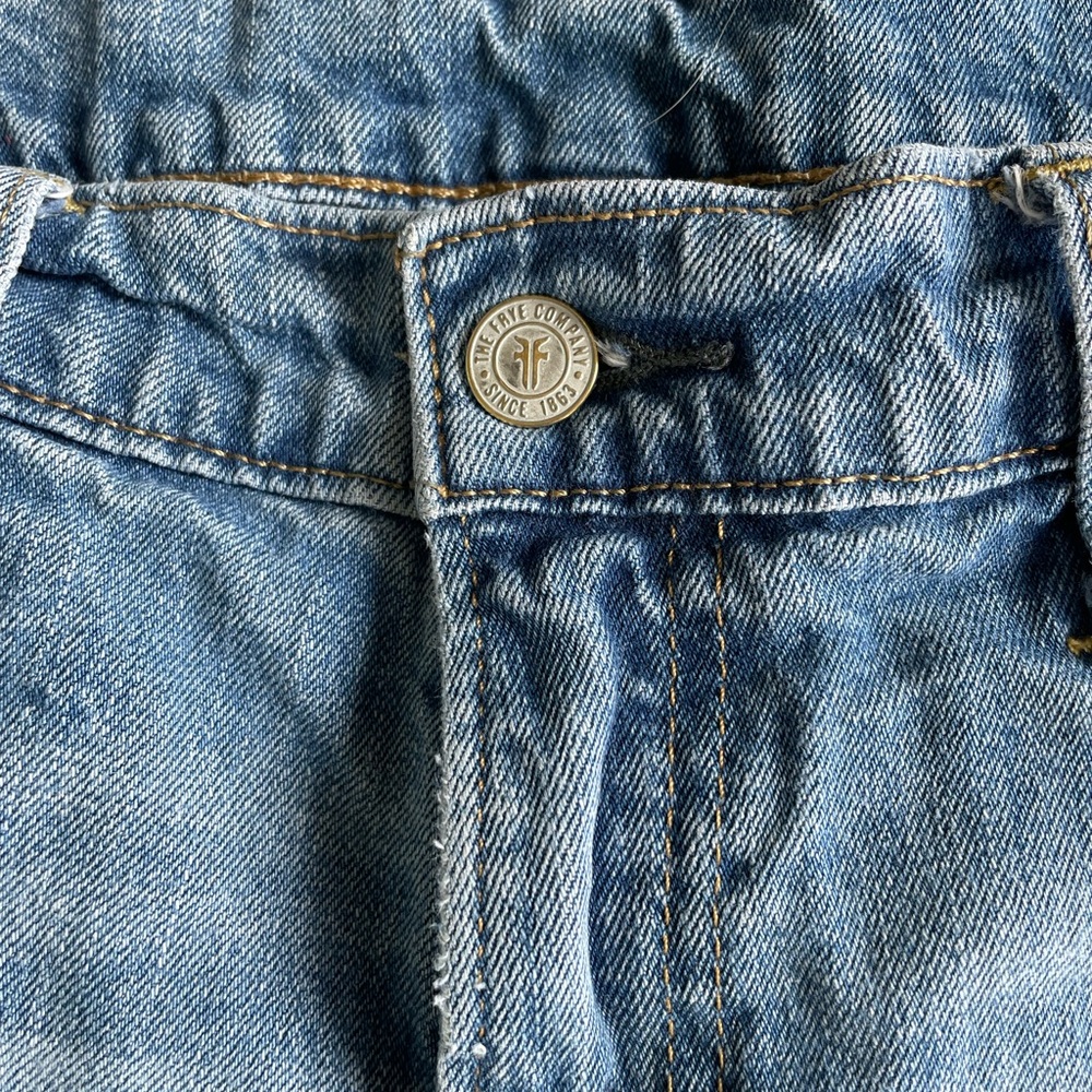 Frye Distressed Cut Off Jean Shorts Sz 34 Men’s Fit Size 8 - Picture 4 of 14